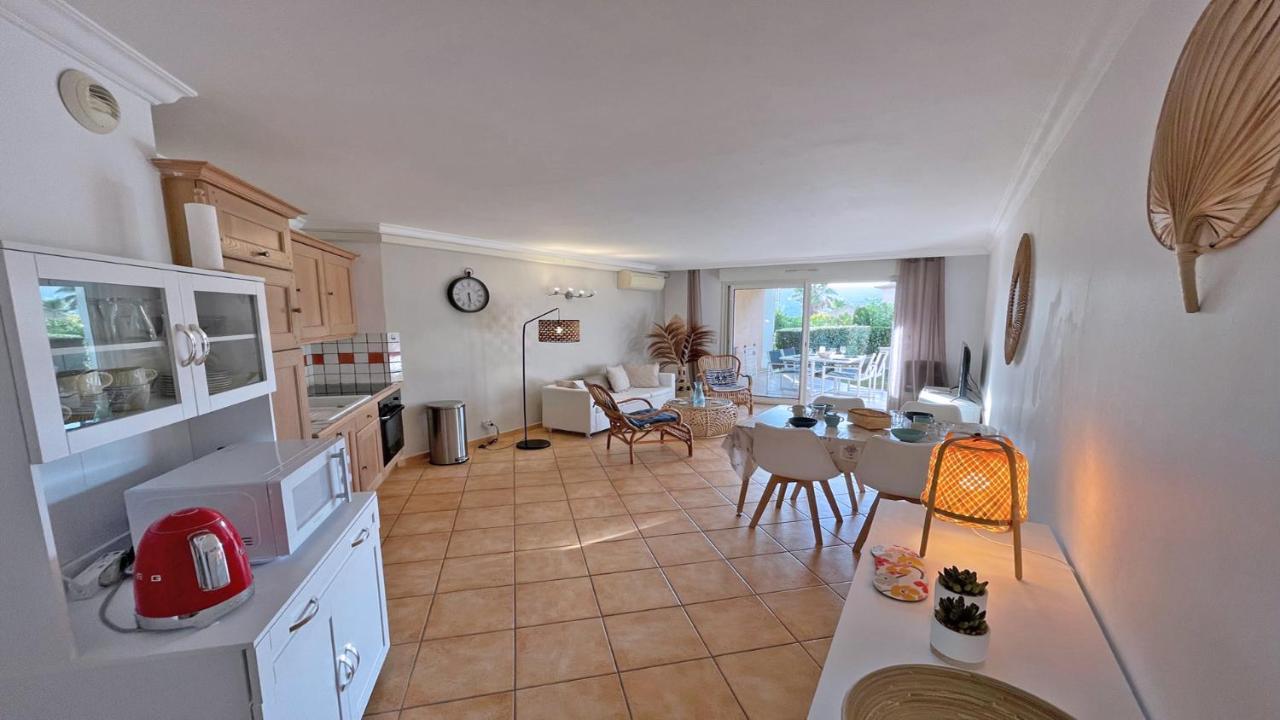 Appartement Les Pins Bleus A8 圣马克西姆 外观 照片