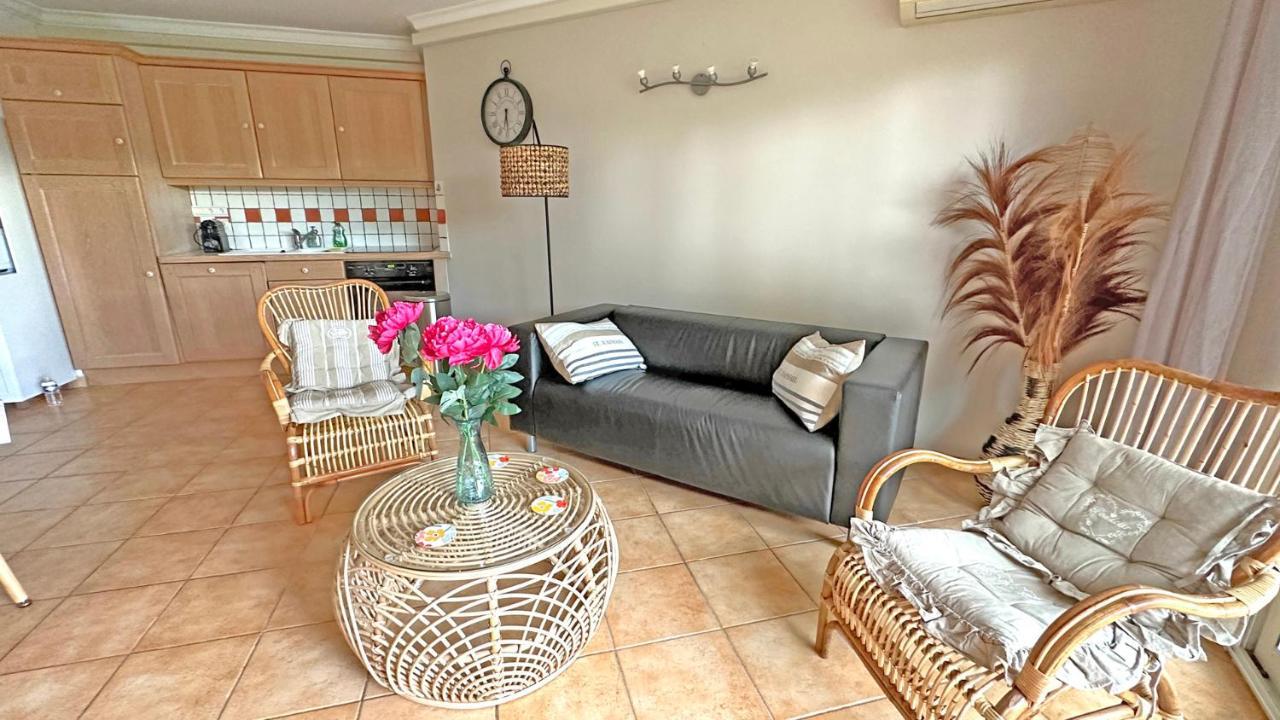 Appartement Les Pins Bleus A8 圣马克西姆 外观 照片