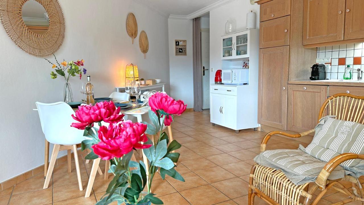 Appartement Les Pins Bleus A8 圣马克西姆 外观 照片