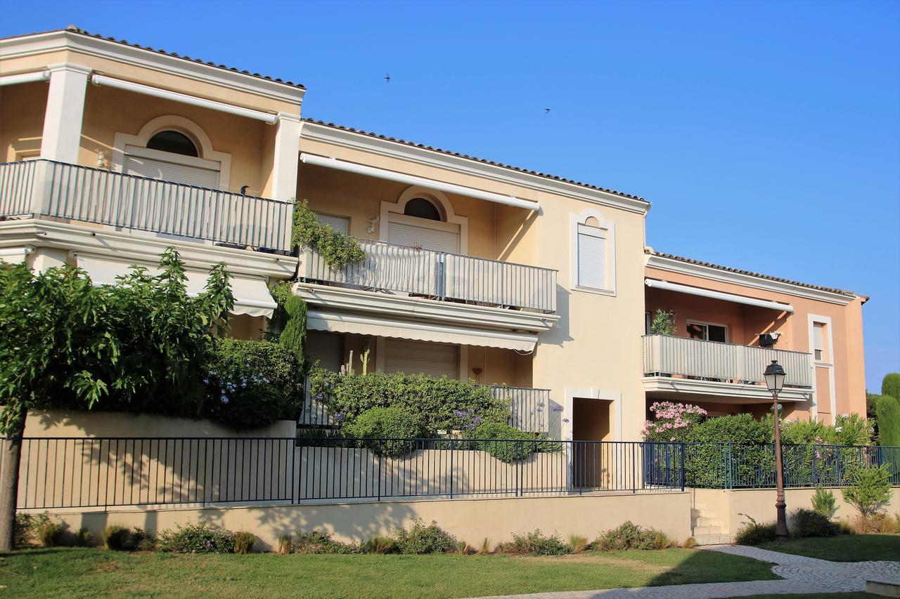Appartement Les Pins Bleus A8 圣马克西姆 外观 照片