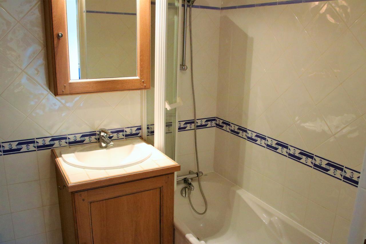 Appartement Les Pins Bleus A8 圣马克西姆 外观 照片