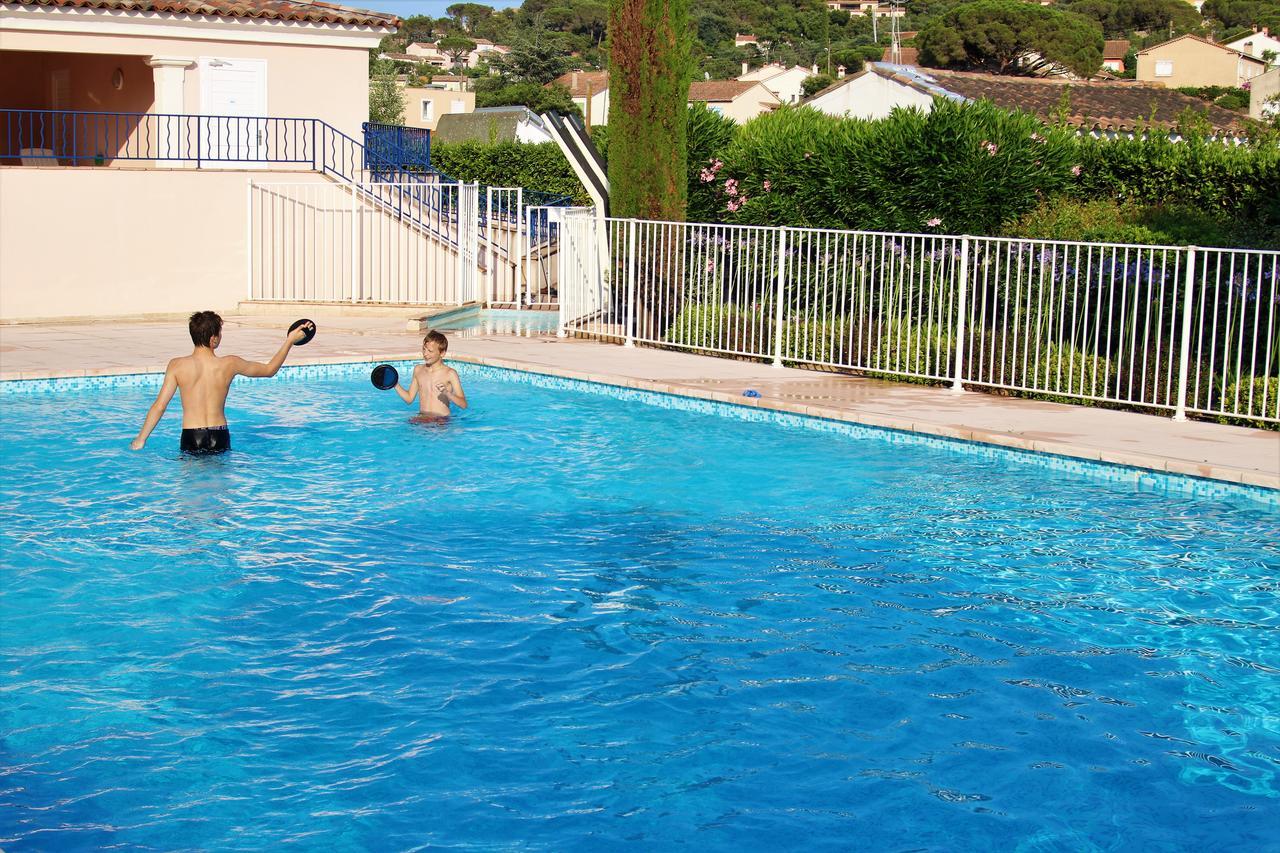 Appartement Les Pins Bleus A8 圣马克西姆 外观 照片