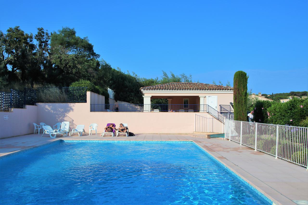 Appartement Les Pins Bleus A8 圣马克西姆 外观 照片